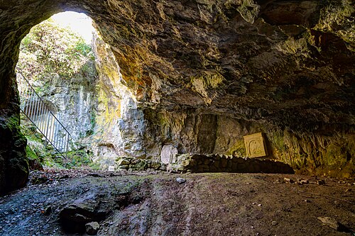 Grotta del Dio Mithra / Mitrejeva jama