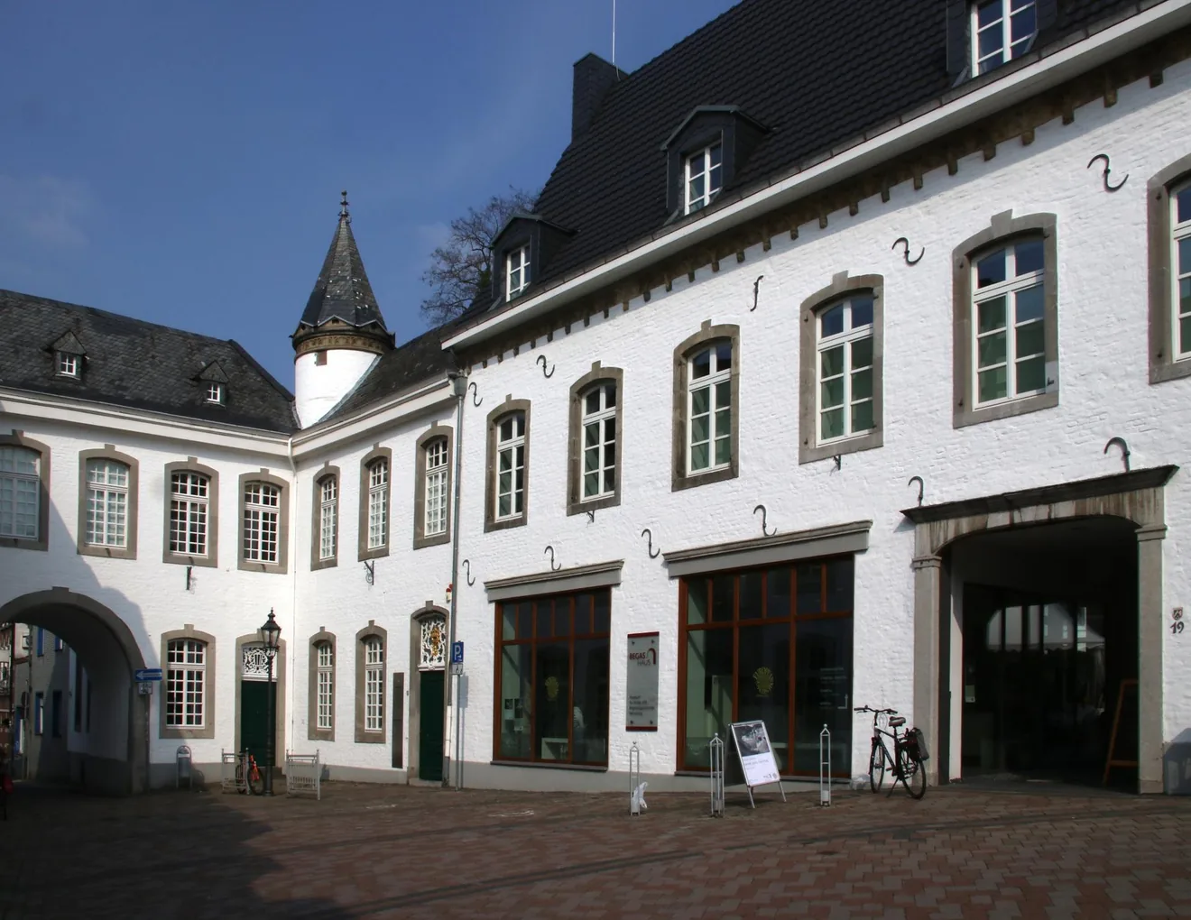 BEGAS HAUS